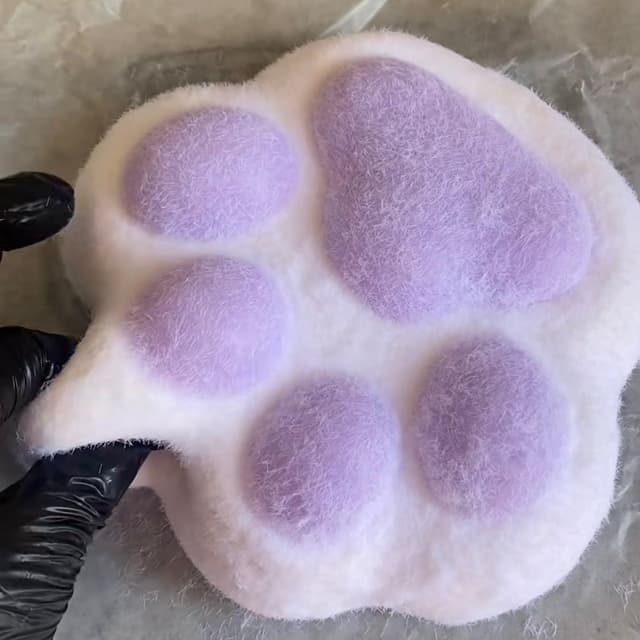 Large Cat Paw Series detail 2