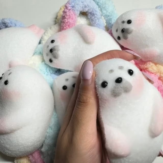 Baby Seal Series detail 2