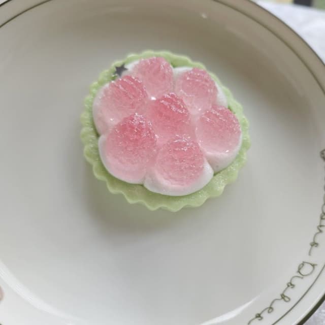 Strawberry Tart Series detail 4